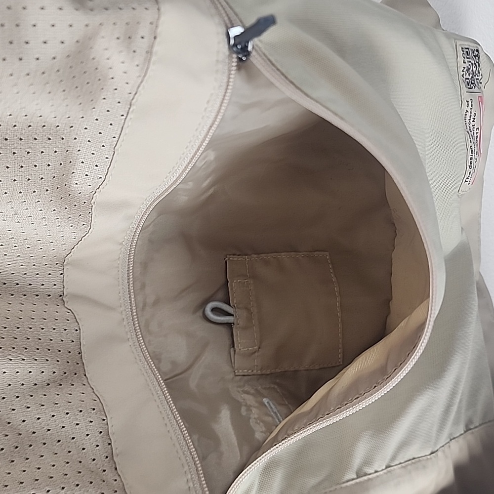 Scottevest RFID Travel Vest. - Picture 12 of 15